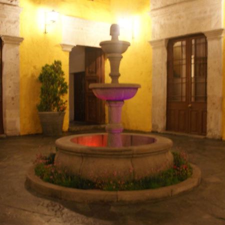 Flying Dog Hostel Arequipa Exterior photo