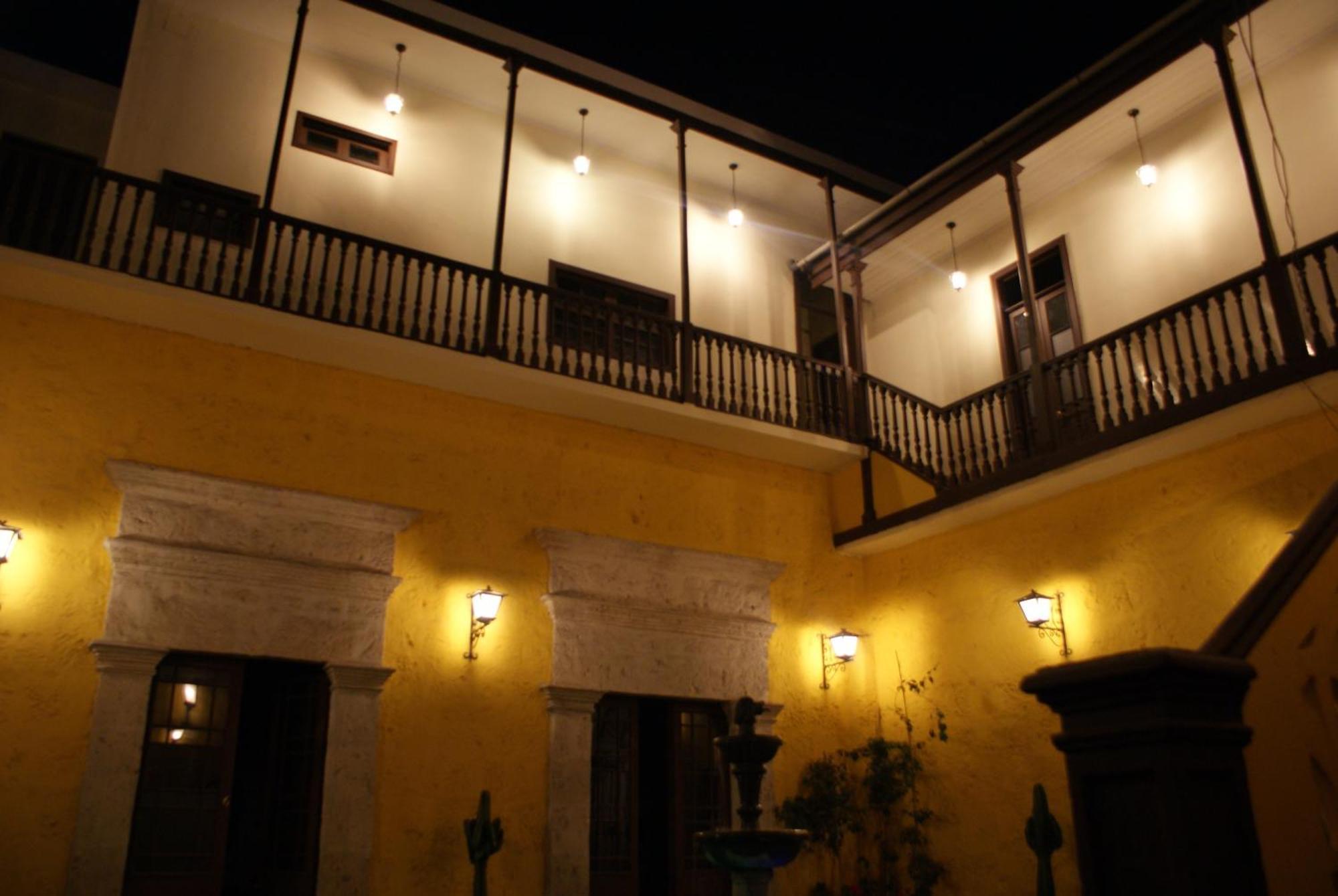 Flying Dog Hostel Arequipa Exterior photo